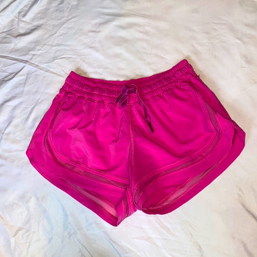 Hotty Hot Low-Rise Lined Short 2.5"
Low Rise, 2.5" Length